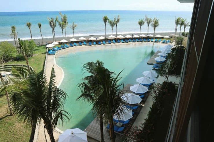 7 Hotel dengan View Langsung Menghadap Pantai. Simak Ulasannya! »  WaterSport Bali